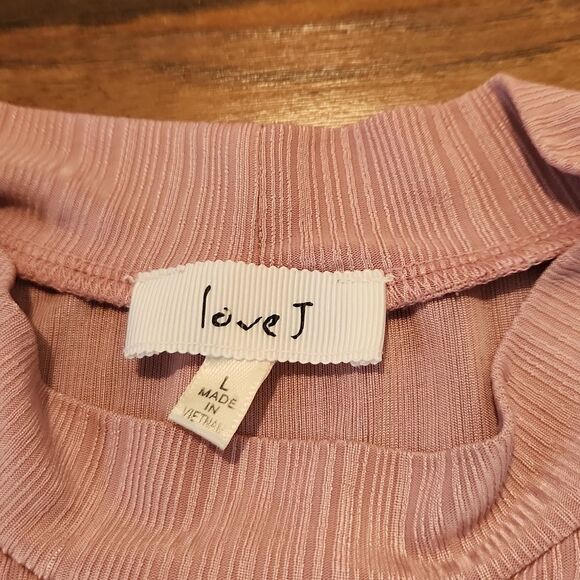 Cold Shoulder lace up front rose top by Love J women's size large - Picture 4 of 6